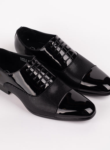 Black Patent Pattern Toe Cap Shoe