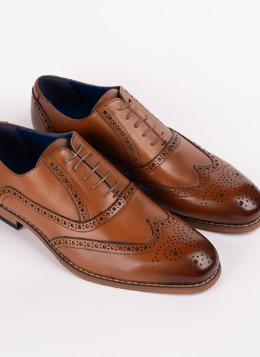 Classic Round Toe Leather Brogue Shoe with Brown Soles